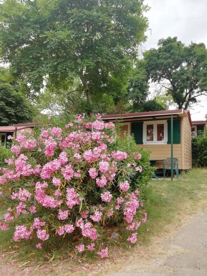Hu Firenze Certosa Camping In Town Impruneta Bagian luar foto