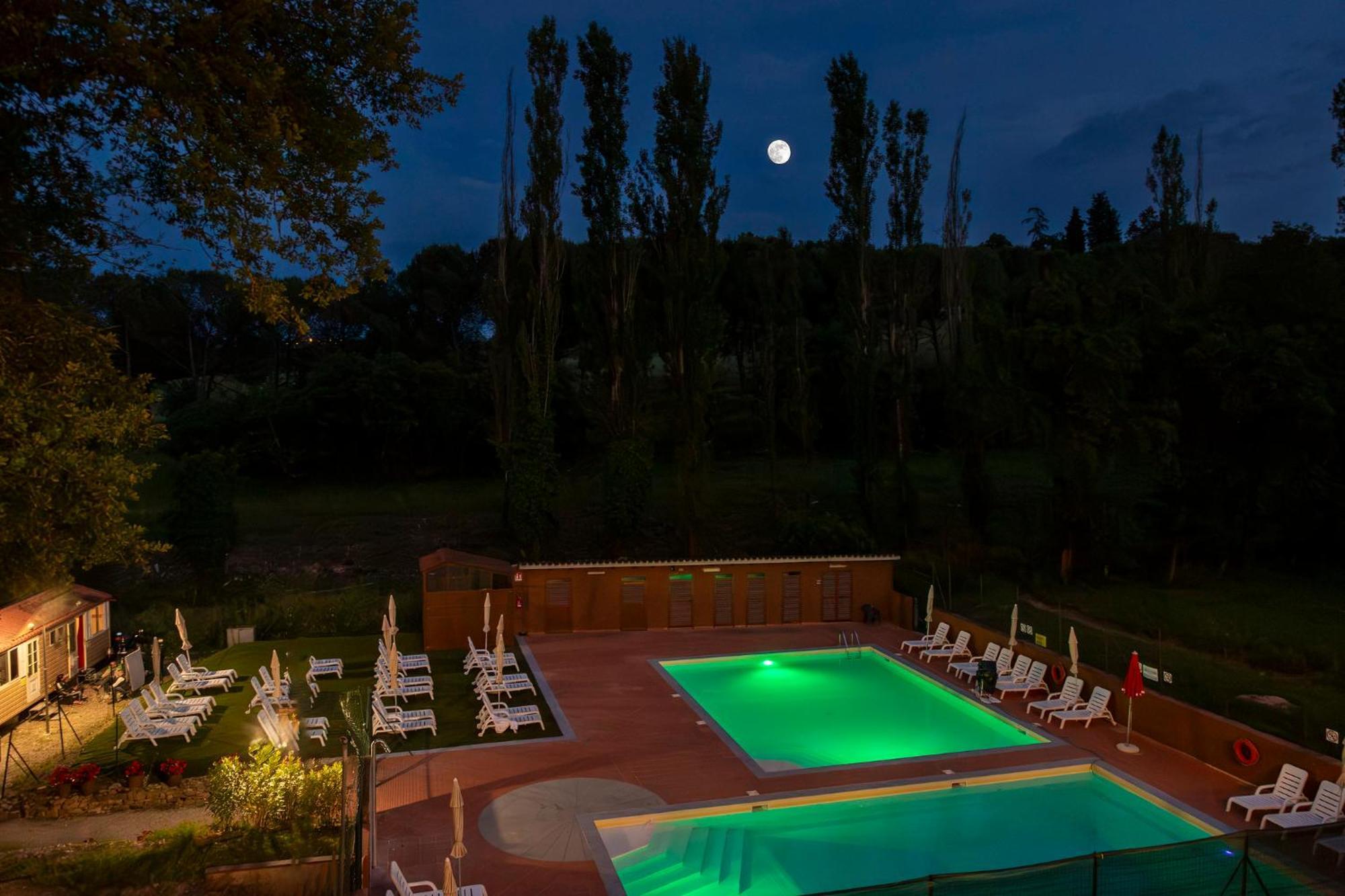 Hu Firenze Certosa Camping In Town Impruneta Bagian luar foto