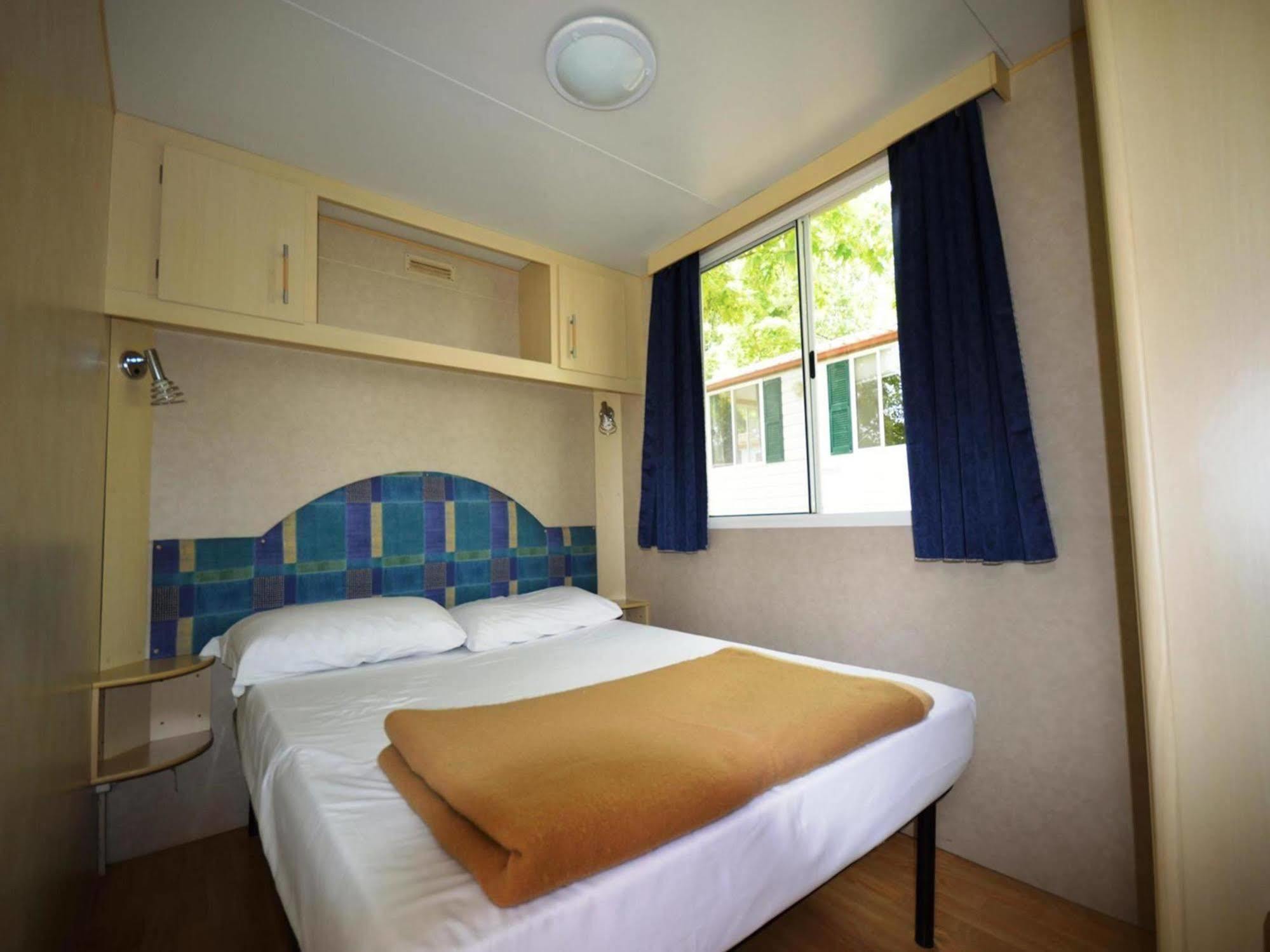 Hu Firenze Certosa Camping In Town Impruneta Bagian luar foto